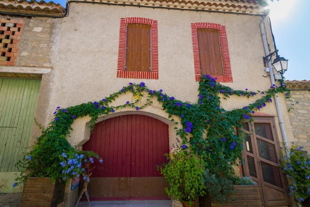 Le Brianyourhosthelper Lägenhet Minerve Exteriör bild