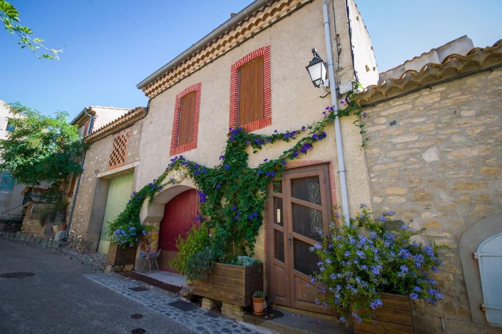 Le Brianyourhosthelper Lägenhet Minerve Exteriör bild